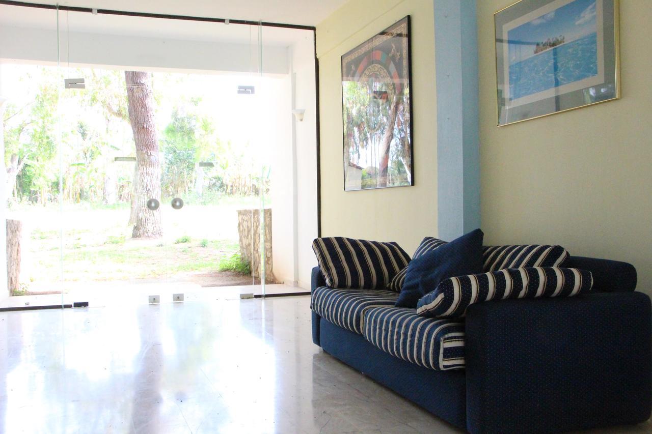 Hotel Dougas Arkoudi Ngoại thất bức ảnh